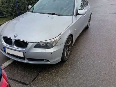 BMW 525