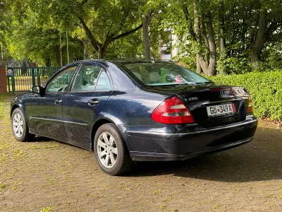 Używany Mercedes E280