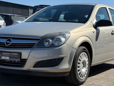 Usata Opel Astra Edition 90 CV (66 kW) 2009 Grigio Berlina