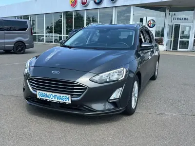 Gebraucht Ford Focus Titanium 155 PS (114 kW) 2020 Grau Kombi