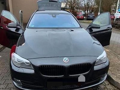 Gebraucht BMW 525 218 PS (160 kW) 2012 Schwarz Kombi