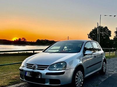 Gebraucht VW Golf IV 84 PS (61 kW) 2004 Silber Kombi