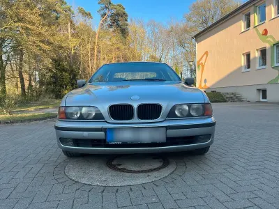 Second-hand BMW 528 193 CP (141 kW) 1998 Argintiu Berlinǎ