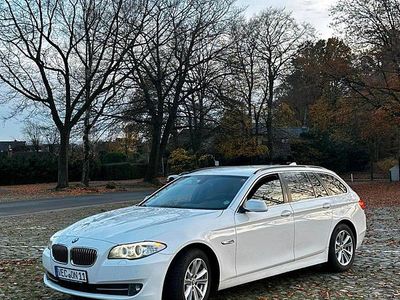 Weiß Gebraucht 2013 BMW 520 Kombi | 7.800 € (Fairer Preis)