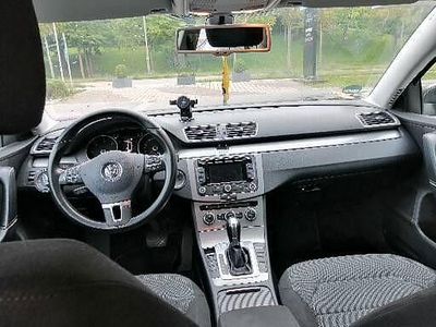 Usata VW Passat Comfortline 140 CV (102 kW) 2013 Marrone Station wagon