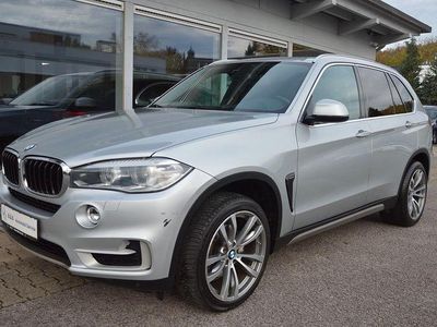 Gebraucht BMW X5 Sport Line 258 PS (189 kW) 2016 Glaciersilber SUV