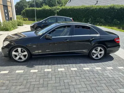 Gebraucht Mercedes E350 Avantgarde 231 PS (169 kW) 2009 Limousine