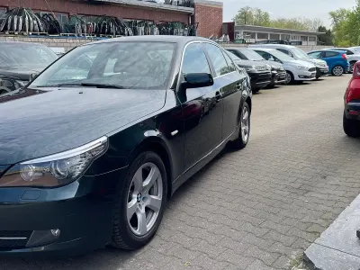 Gebraucht BMW 530 Basis 272 PS (200 kW) 2007 Grün Limousine