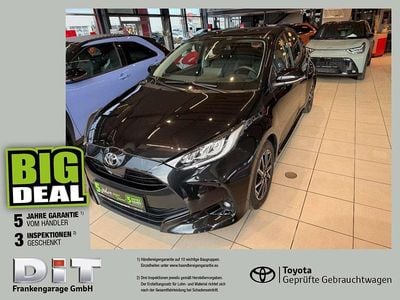 Gebraucht Toyota Yaris Team 125 PS (91 kW) 2022 Mysticschwarz mica metallic Kleinwagen
