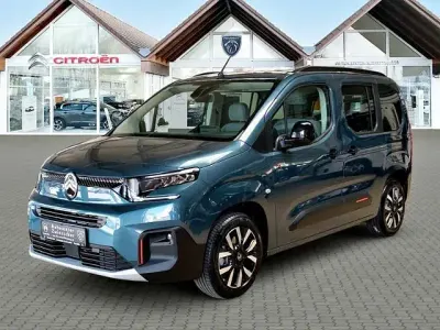 Neu Citroën e-Berlingo XTR 131 PS (96 kW) 2026 Blau Van / Kleinbus