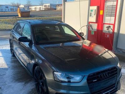 Gebraucht Audi A4 Exclusive 245 PS (180 kW) 2015 Grau Kombi