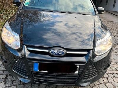 Gebraucht Ford Focus 125 PS (91 kW) 2013 Schwarz Kombi