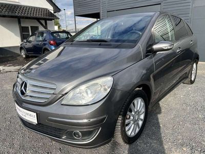 gebraucht Mercedes B150 Special Edition Automatik+Klima+PDC+Alus+