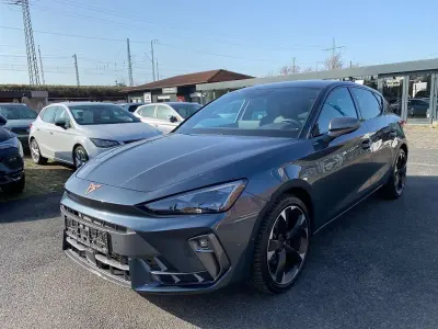 Gebraucht Cupra Leon 150 PS (110 kW) 2025 Grau Limousine