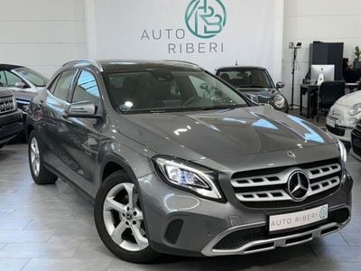 Mercedes GLA220