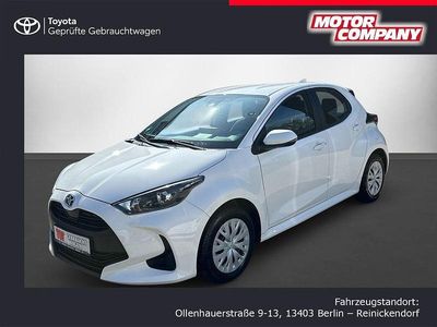 Gebraucht Toyota Yaris Hybrid Comfort 116 PS (85 kW) 2023 Weiß Limousine