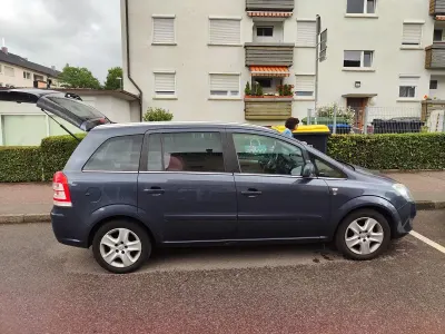 Gebraucht Opel Zafira 140 PS (102 kW) 2010 Blau Van / Kleinbus