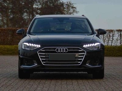 Schwarz Gebraucht 2023 Audi A4 Advanced Kombi | 23.300 € (Superpreis)