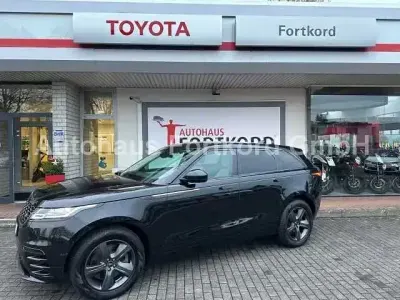 Używany Land Rover Range Rover Velar R-Dynamic 300 KM (220 kW) 2022 Czarny SUV