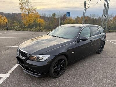 Gebraucht BMW 330 Performance 231 PS (169 kW) 2005 Schwarz Kombi