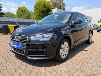 Gebraucht Audi A1 Attraction 86 PS (63 kW) 2012 Schwarz Kleinwagen