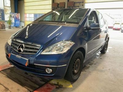 Gebraucht Mercedes A160 Avantgarde 95 PS (69 kW) 2012 Blau Limousine