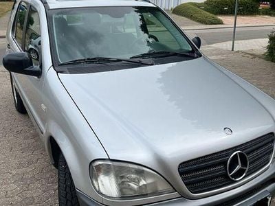 Mercedes ML270