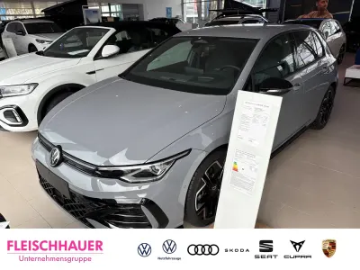 Gebraucht VW Golf VIII Goal 150 PS (110 kW) 2025 Weiss Limousine