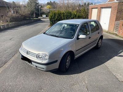 Gebraucht VW Golf IV 101 PS (74 kW) 2000 Silber Limousine