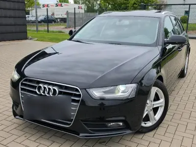 Gebraucht Audi A4 Comfort 177 PS (130 kW) 2014 Schwarz Kombi