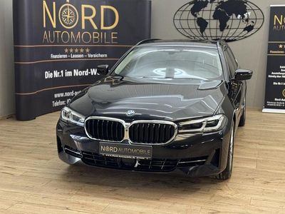 Gebraucht BMW 530e Sport Line 292 PS (214 kW) 2022 Black sapphire metal (metallic) Kombi