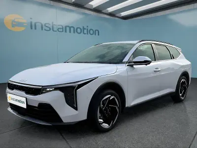 Nouă Kia K4 Spirit 150 CP (110 kW) 2026 Alb Break