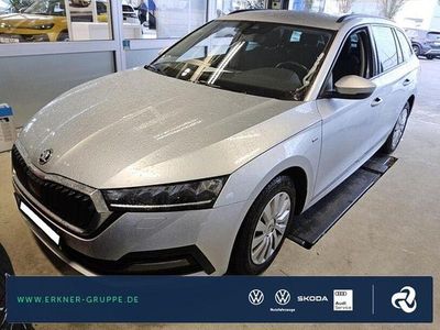 Gebraucht Skoda Octavia Clever 150 PS (110 kW) 2022 Brilliantsilber metallic Kombi