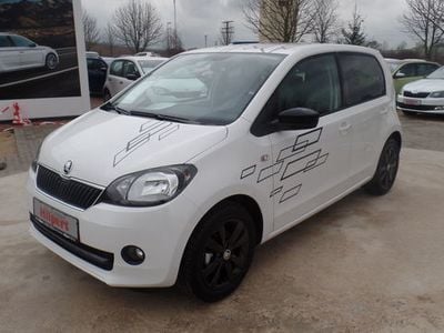 Weiß Gebraucht 2015 Skoda Citigo Style Kleinwagen | 12.390 €