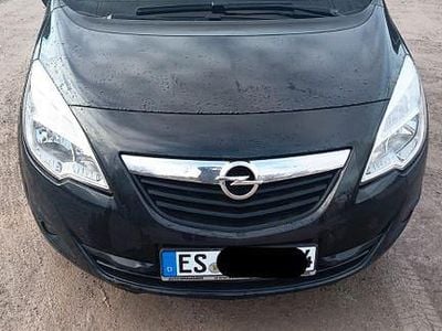 Schwarz Gebraucht 2012 Opel Meriva S Van / Kleinbus | 4.000 € (Fairer Preis)