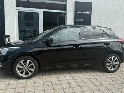 Gebraucht Hyundai i20 YES! 101 PS (74 kW) 2020 Schwarz Kleinwagen
