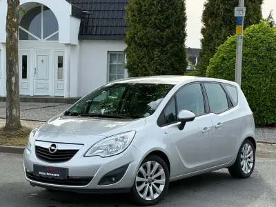 Gebraucht Opel Meriva Edition 101 PS (74 kW) 2010 Grau Van / Kleinbus