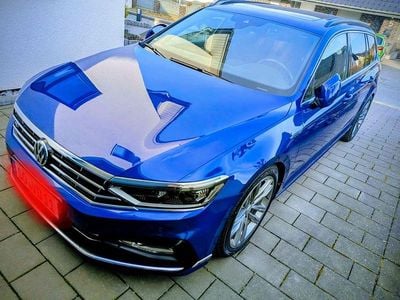 Gebraucht VW Passat R-line 190 PS (139 kW) 2020 Blau Kombi