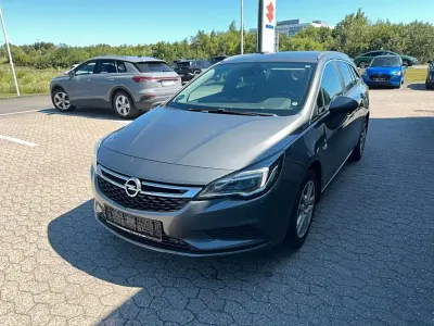 Gebraucht Opel Astra Business 105 PS (77 kW) 2017 Grau Kombi