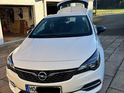 Weiß Gebraucht 2020 Opel Astra Edition Limousine | 13.500 € (Fairer Preis)