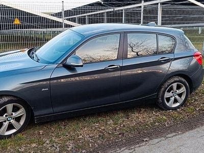Gebraucht BMW 118 Sport Line 150 PS (110 kW) 2017 Grau Kleinwagen