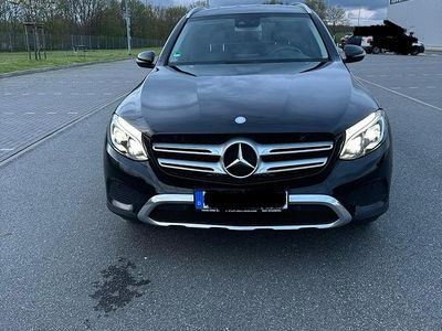 Schwarz Gebraucht 2015 Mercedes GLC220 SUV | 20.900 € (Teuer)