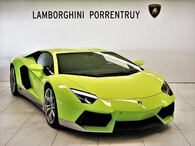 Nouă Lamborghini Aventador 700 CP (514 kW) 2026 Verde
