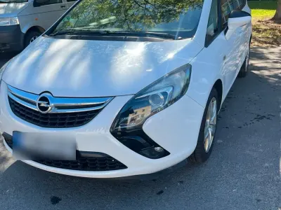 Gebraucht Opel Zafira 165 PS (121 kW) 2013 Weiß Van / Kleinbus