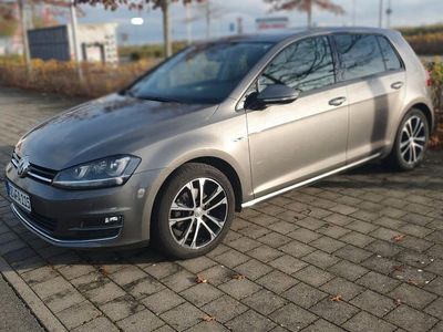 Grau Gebraucht 2016 VW Golf LOUNGE Limousine | 11.300 € (Guter Preis)