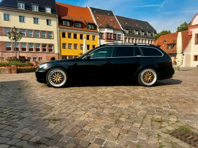 Gebraucht BMW 525 Sport Line 192 PS (141 kW) 2004 Schwarz Kombi