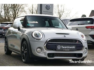 Gebraucht Mini Cooper S Chili 192 PS (141 kW) 2017 White silver metallic Kleinwagen