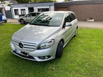 Mercedes B180