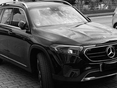 Mercedes EQB300
