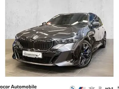 Gebraucht BMW 520 Comfort Edition 197 PS (144 kW) 2024 Grau Kombi